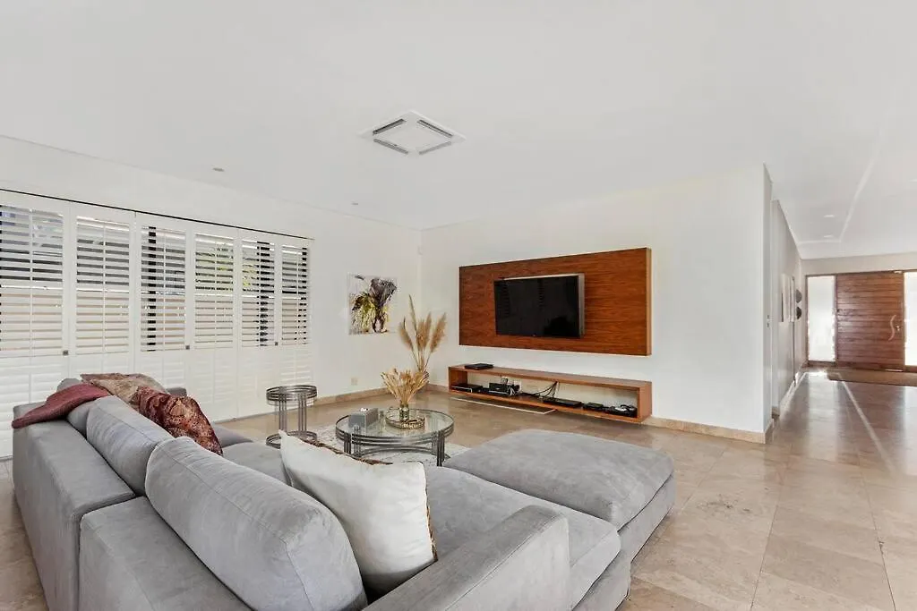 Golf Side Villa Cape Town