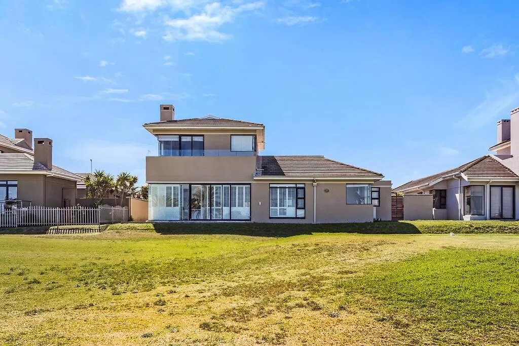 Golf Side Villa Cape Town